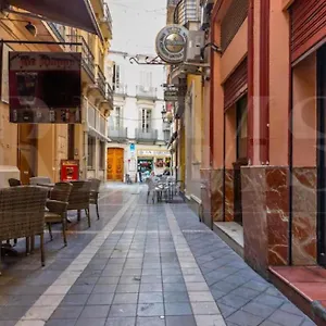 https://holidays2malaga-premium-old-town.es-andalucia.com